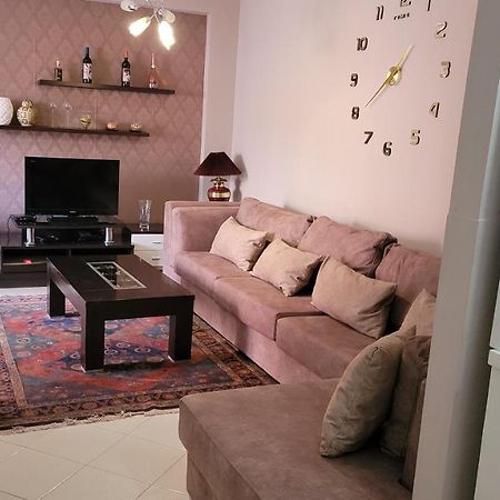 Charming Apartment Lushnjë エクステリア 写真