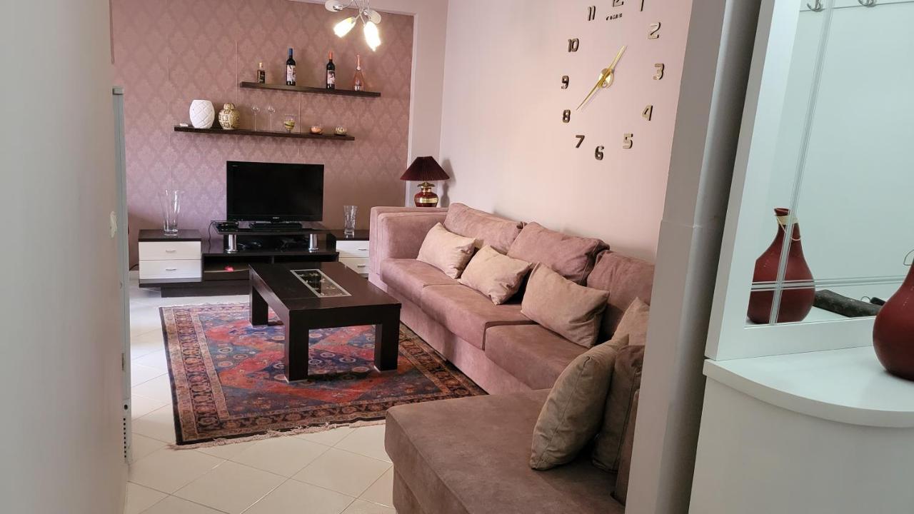 Charming Apartment Lushnjë エクステリア 写真