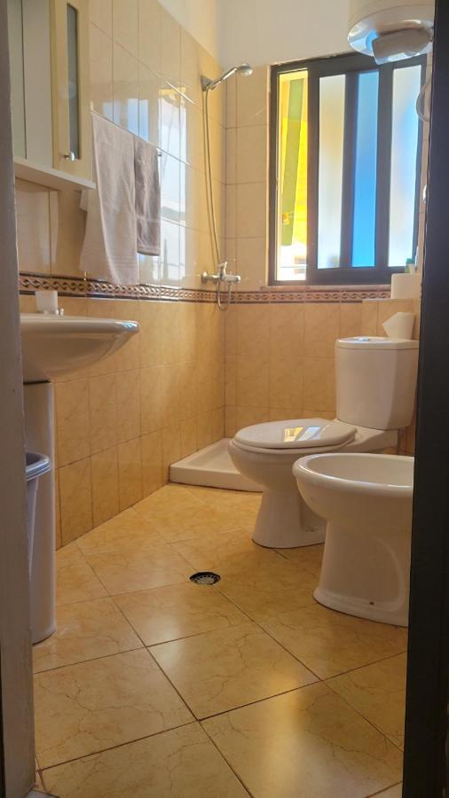 Charming Apartment Lushnjë エクステリア 写真