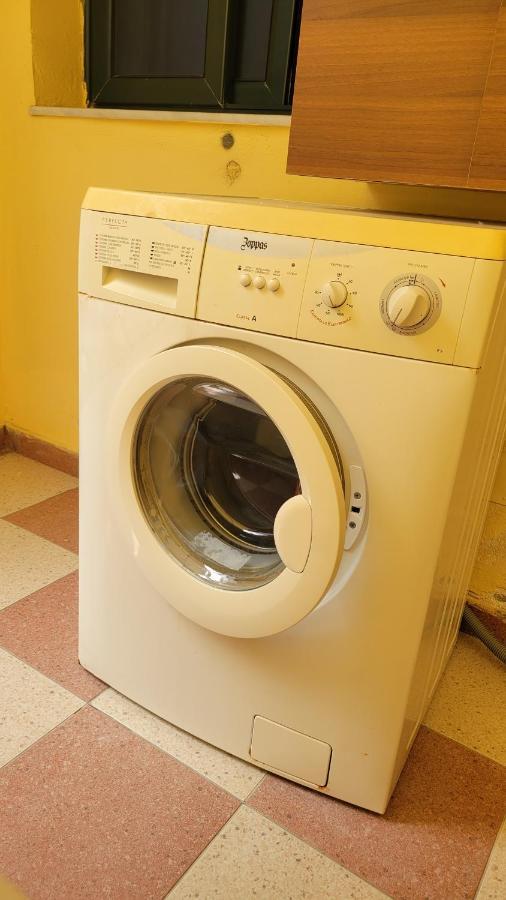 Charming Apartment Lushnjë エクステリア 写真