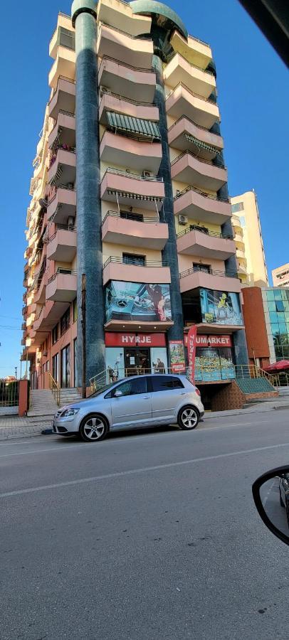 Charming Apartment Lushnjë エクステリア 写真