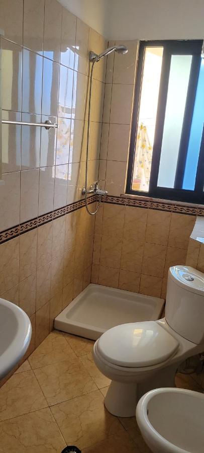 Charming Apartment Lushnjë エクステリア 写真