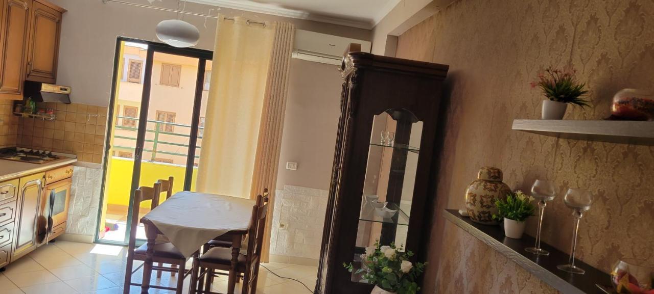 Charming Apartment Lushnjë エクステリア 写真